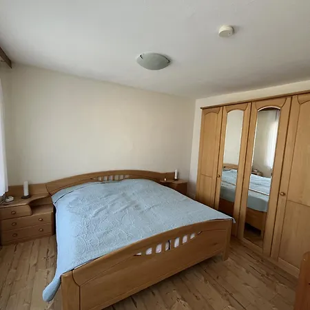 Meyer Heide Apartment